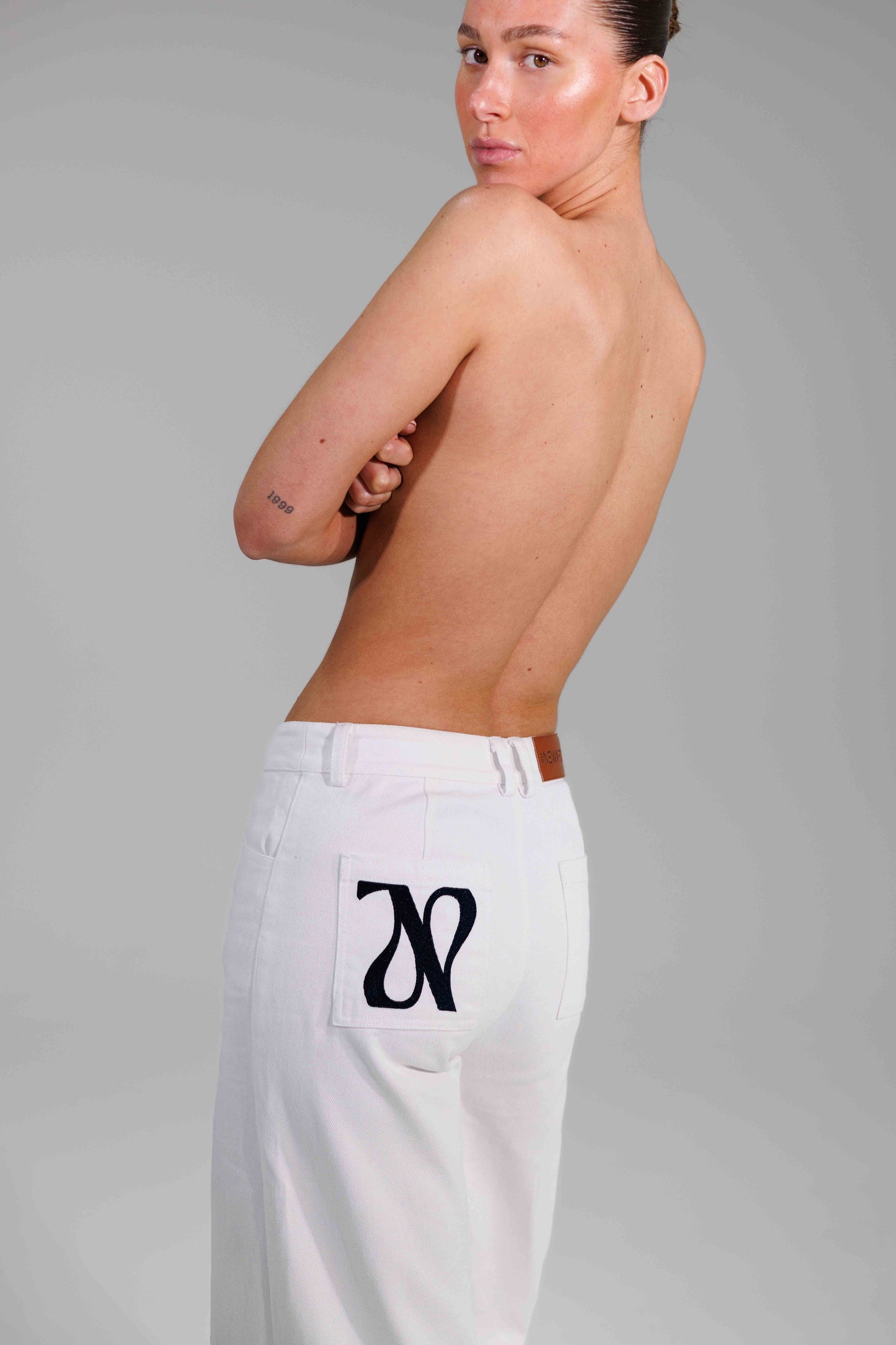 THE ORIGINAL WIDE LEG JEANS