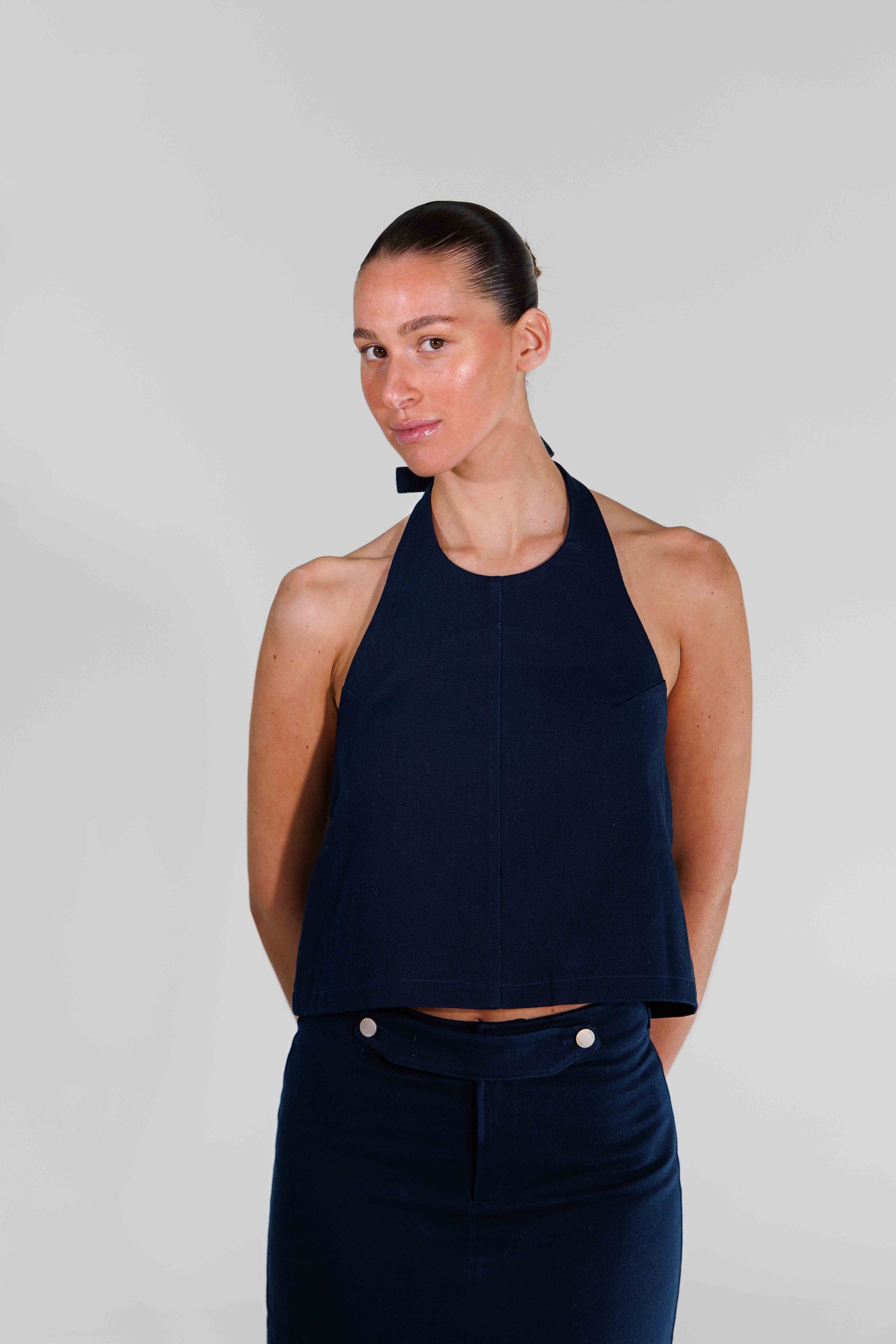 THE TIE HALTER NECK TOP | NAVY